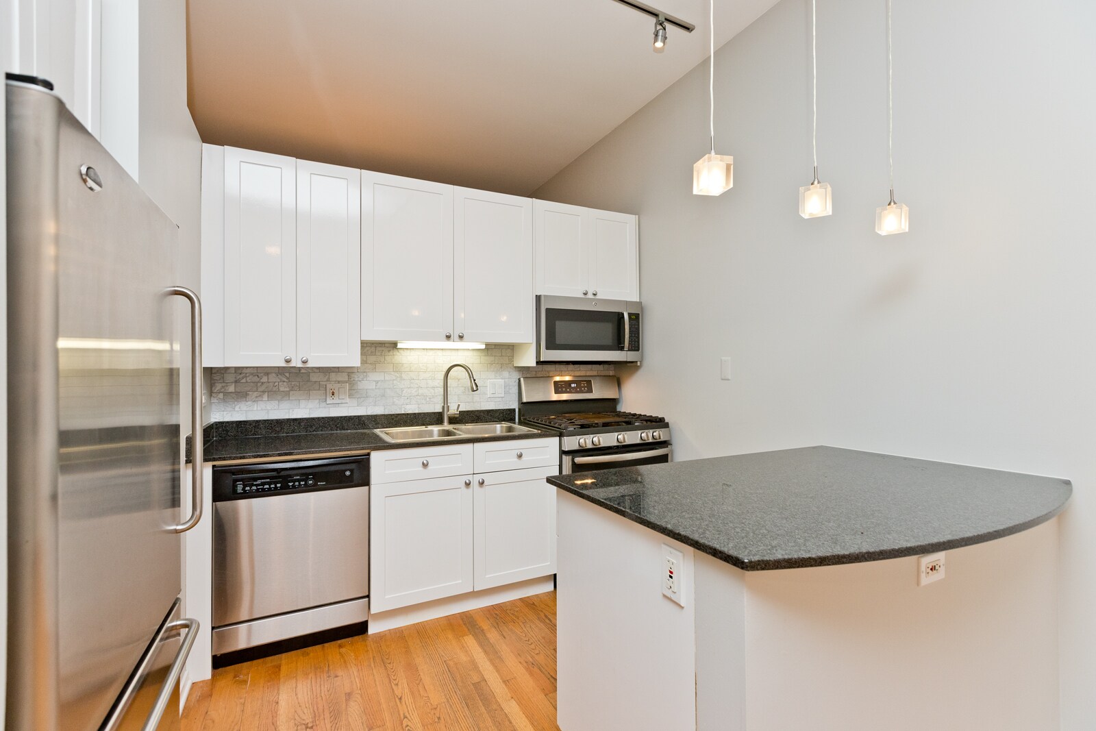 Building Photo - 1201 W Adams St