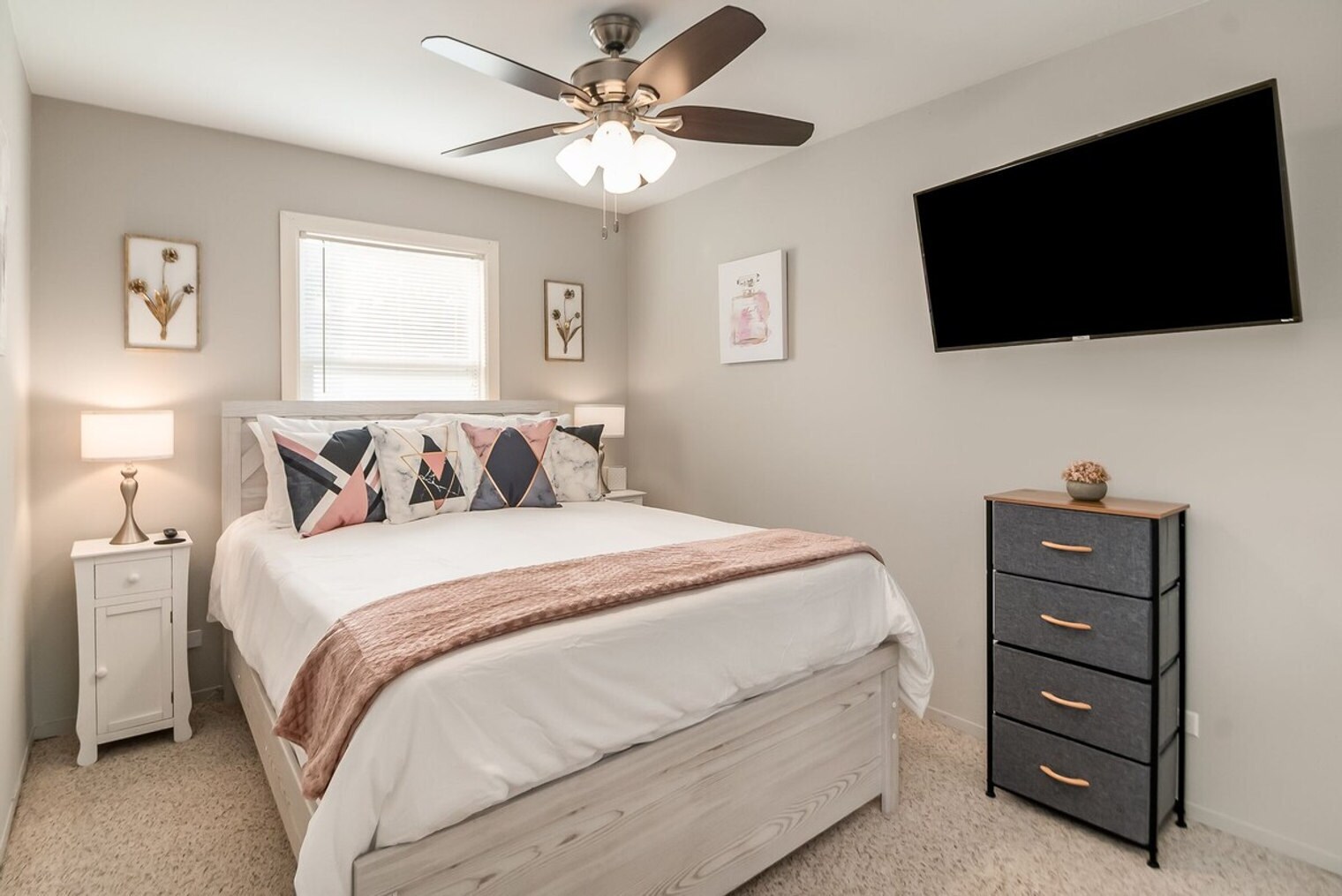 Building Photo - 10225 W 151st St