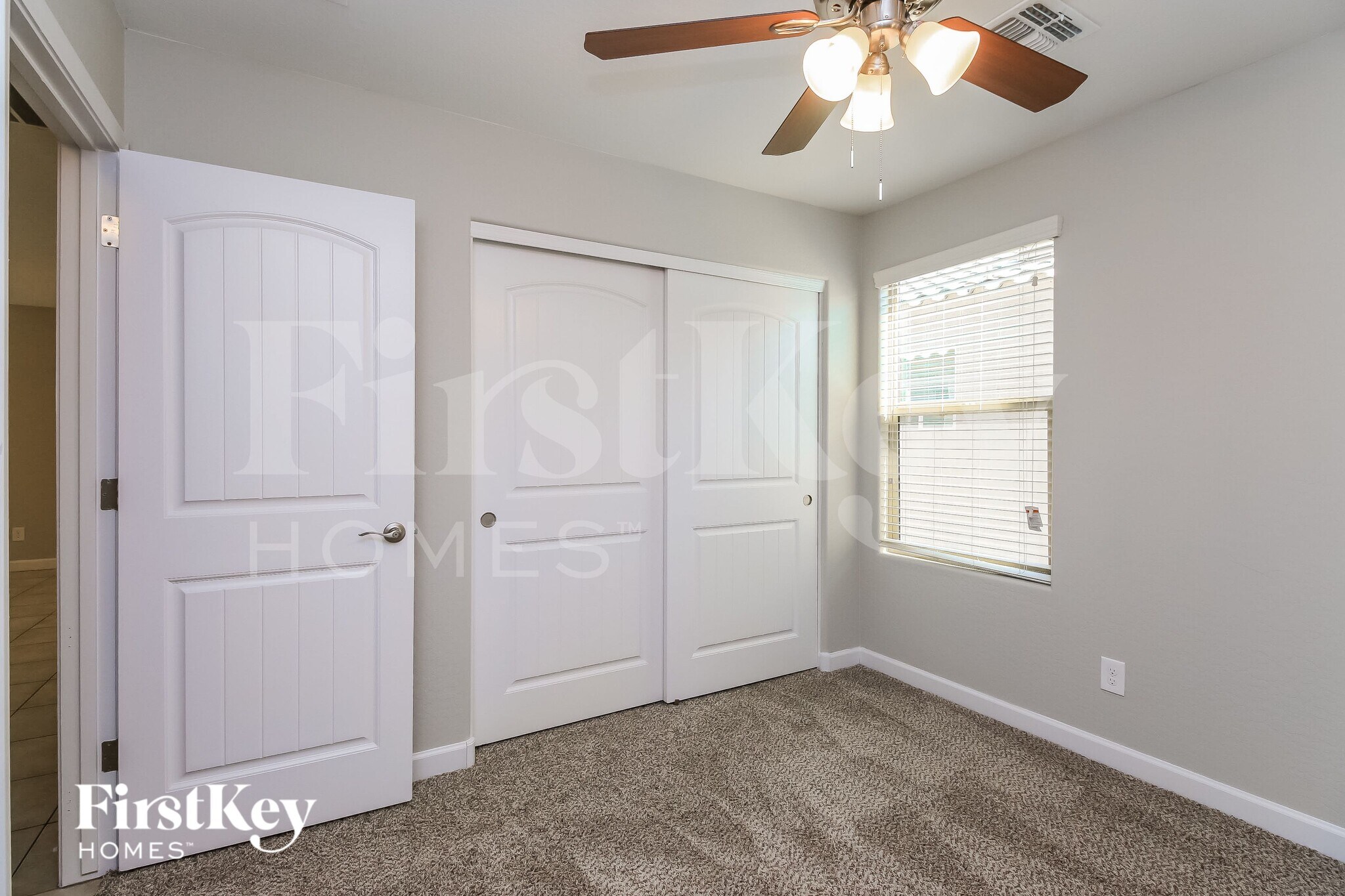 Building Photo - 4604 E Jadeite Dr