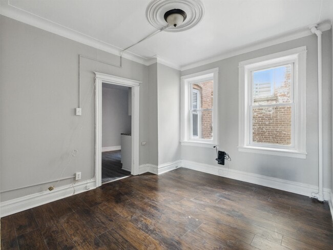 Primary Photo - 456 Baldwin Ave
