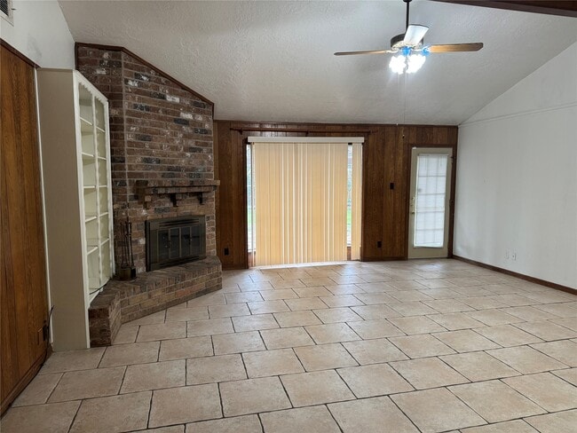 Building Photo - 11230 Angelique Dr