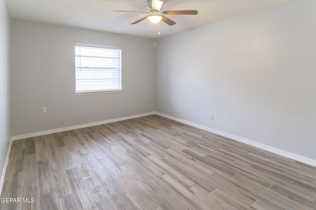 Building Photo - 4800 N Stanton St