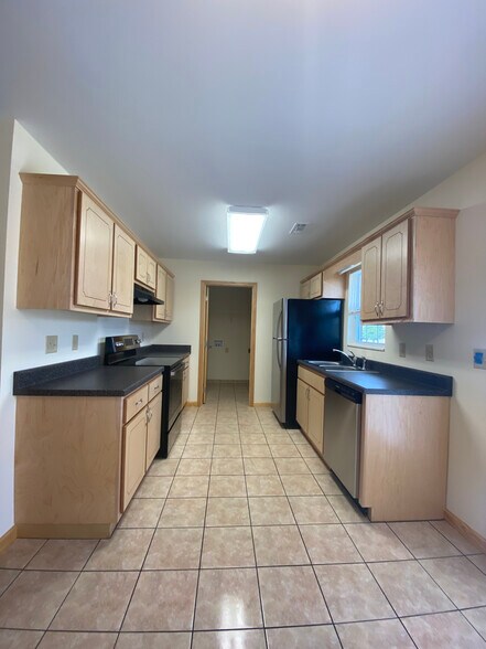 Building Photo - 46 Sunshine Ln