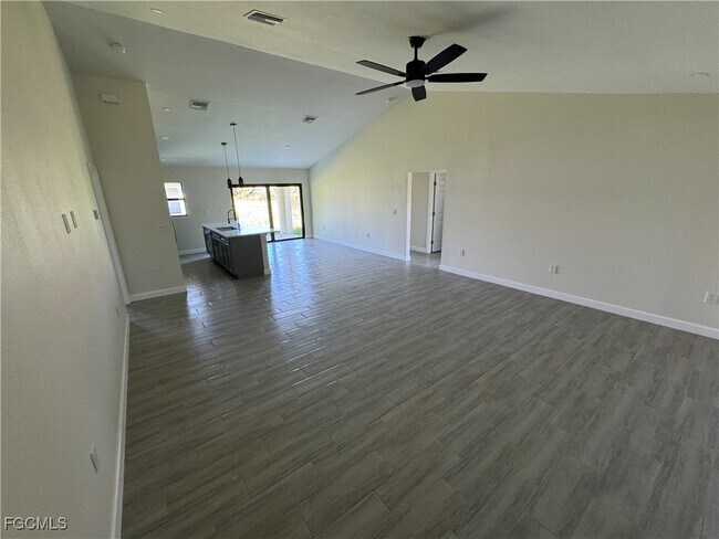 Building Photo - 6108 Holt Ct
