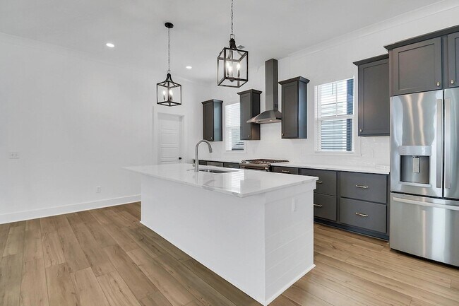 Building Photo - 502 Sound Dr