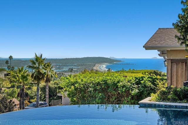 Building Photo - 5971 La Jolla Mesa Dr