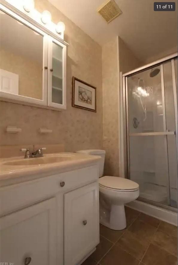 Master bathroom - 119 Hampstead Ct