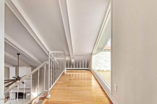 Building Photo - 5730 N Scottsdale Rd