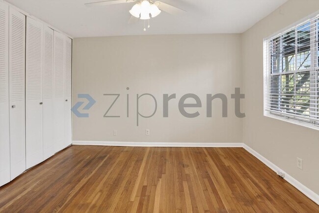 Building Photo - 463 Medlock Rd