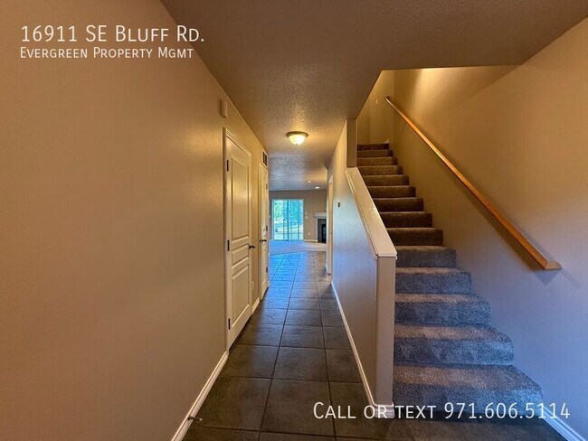 Building Photo - 16911 SE Bluff Rd