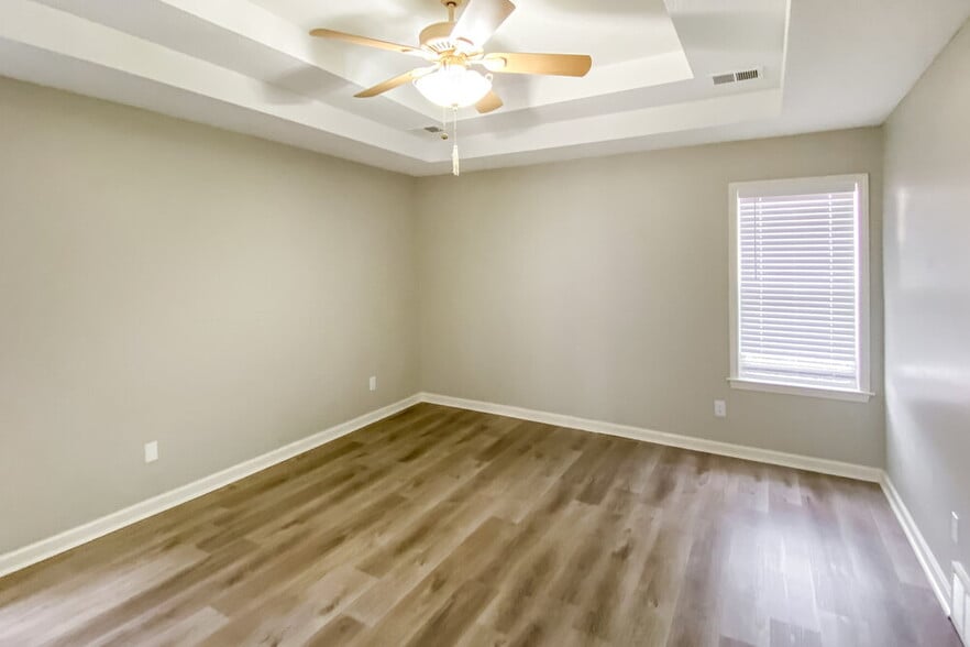 Building Photo - 9852 Winsford Ln