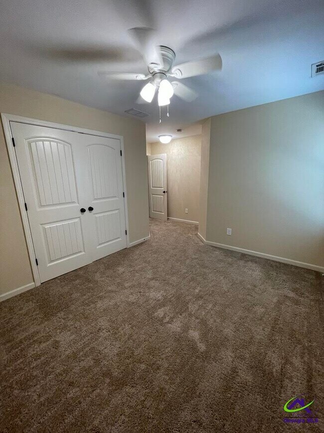 Building Photo - 108 Dog Fennel Ln