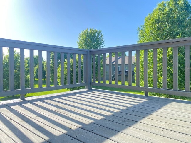 Building Photo - COMING SOON - Available June 4, Gorgeously...