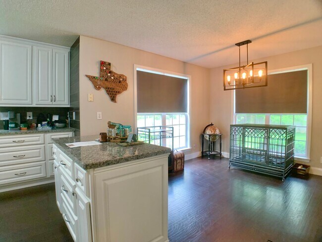 Building Photo - 4069 Challis Dr