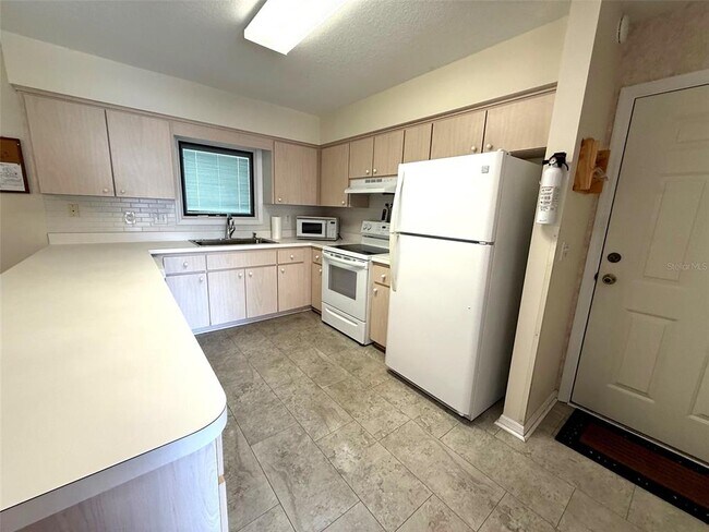 Building Photo - 17532 SE 100th Ct