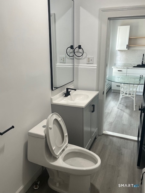 Building Photo - 118 Pequonnock St