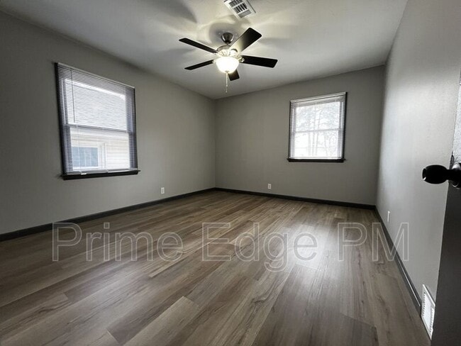 Building Photo - 4027 F St