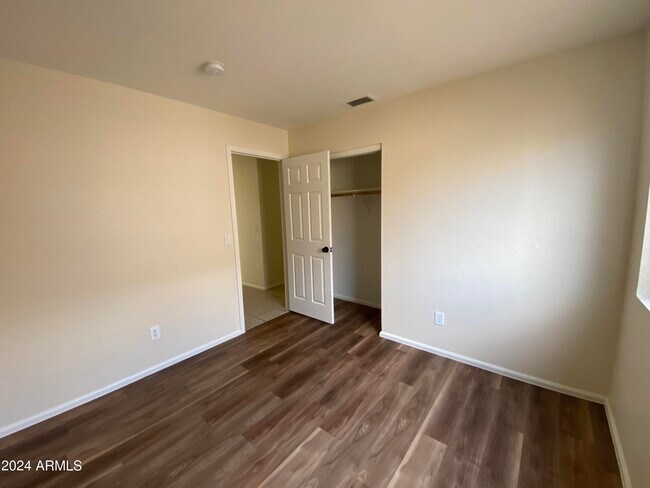 Building Photo - 10849 W Monterosa St