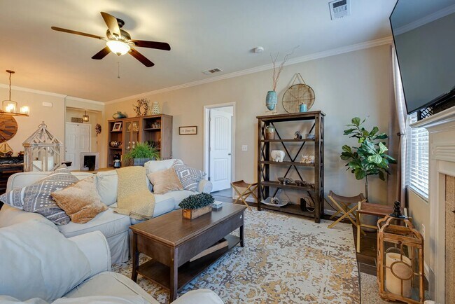Building Photo - 2012 Hickory Brook Dr