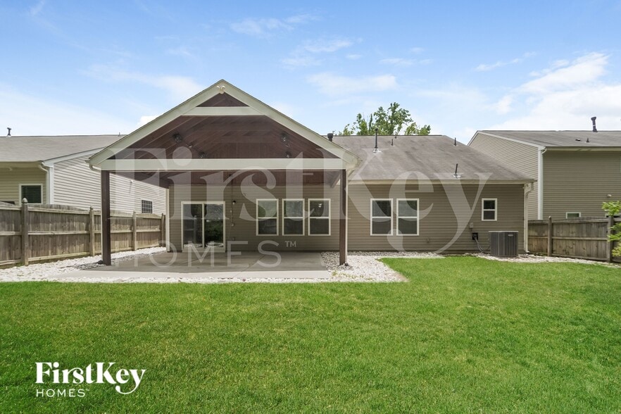Building Photo - 12810 Swann Branch Dr