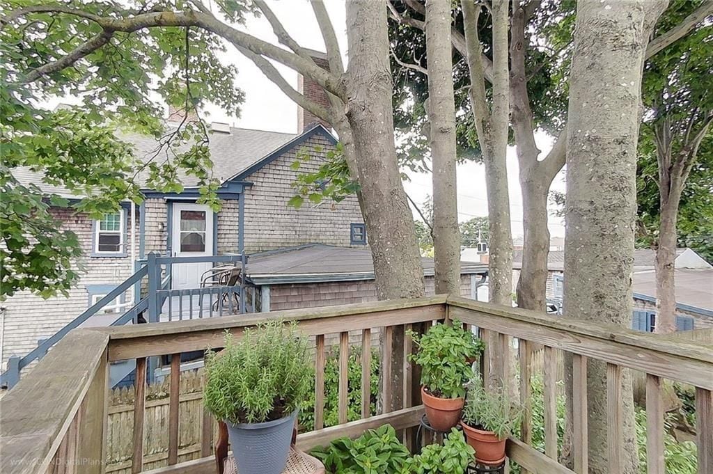 Building Photo - 36 Church St