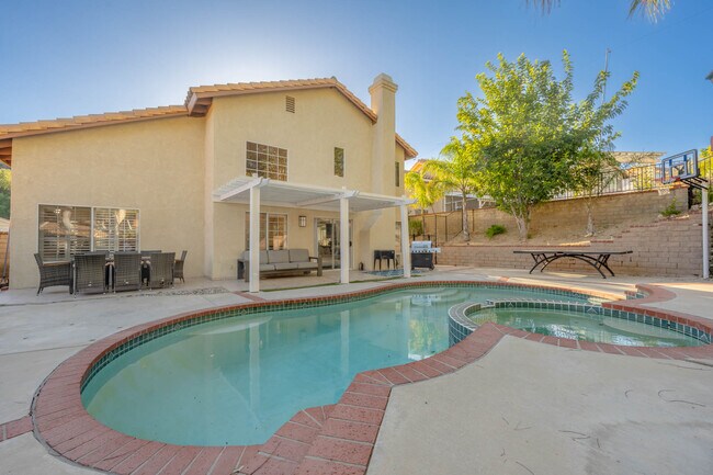 Building Photo - 27813 Firebrand Dr