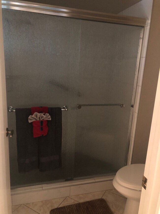 Building Photo - Amazing Golf Course Views in Leisure World a 45+ Active Adult Resort Community.  Available June t...