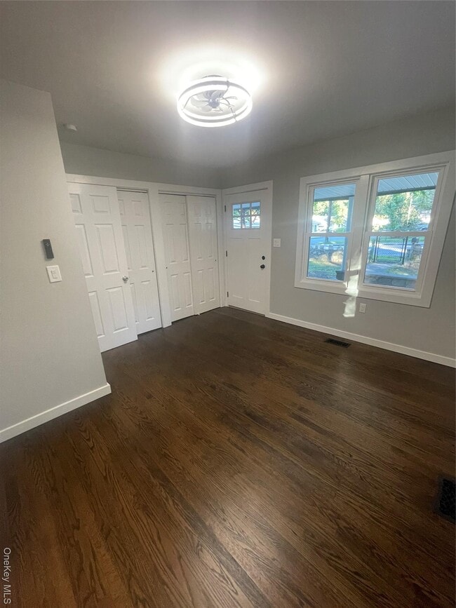 Building Photo - 33 Mailler Ave