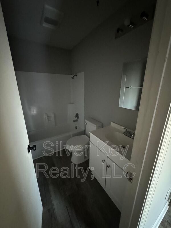 Building Photo - 130 Watts Rd