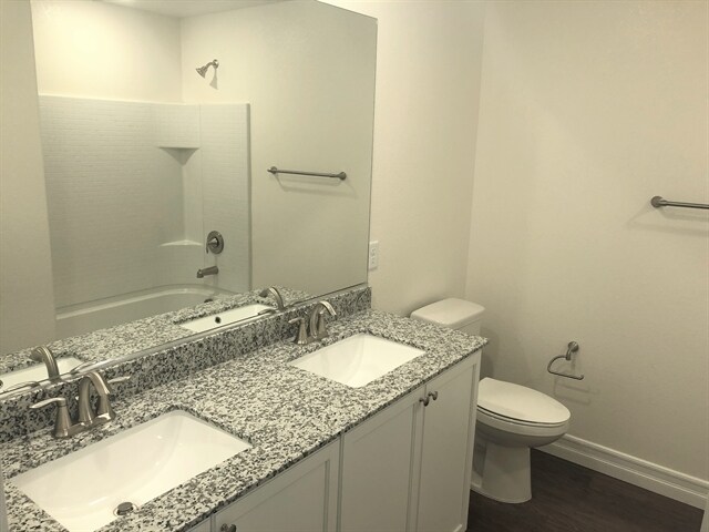 Building Photo - 5872 Petronius St