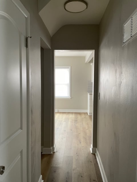 Building Photo - 1066 Northview Dr