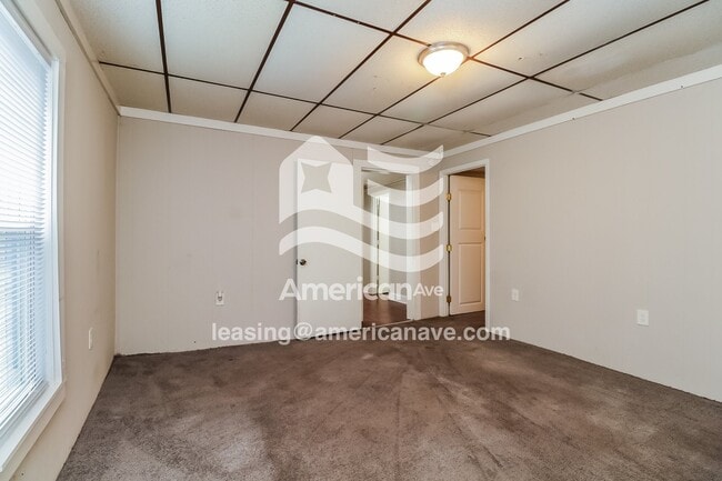 Building Photo - 209 Poplar St