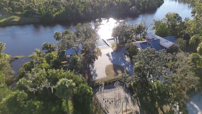 Building Photo - 14265 17th Ct E