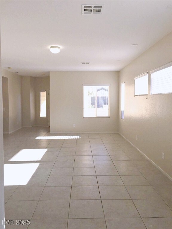 Building Photo - 6828 Woodland Vase Ct