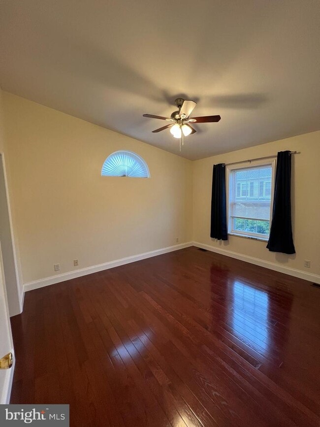 Building Photo - 7509 Cove Point Way