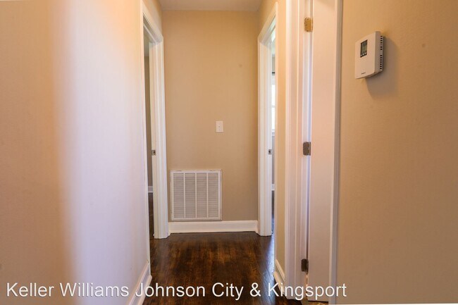 Building Photo - 2 br, 1 bath House - 617 Range St