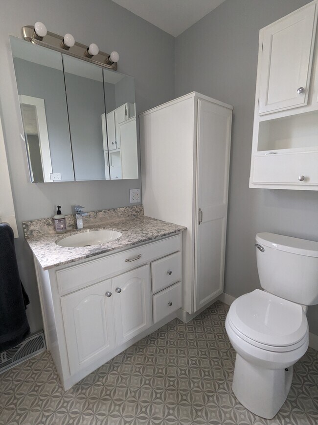 Bathroom - 413 N Maple St