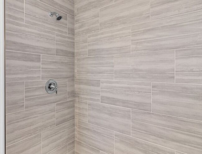 Building Photo - Beautiful Brand-New 3 Bedroom Home Near the Colorado River & Trail System