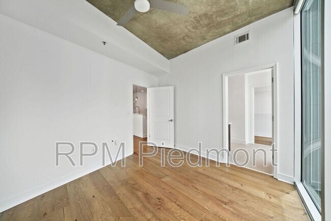 Building Photo - 44 Peachtree Pl NW