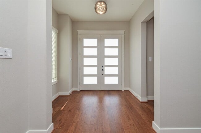 Building Photo - 18526 Bridgeway Ln