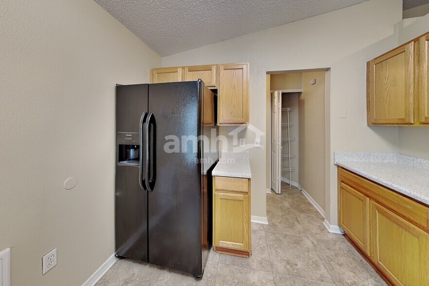 Building Photo - 7358 Grey Fox Ln