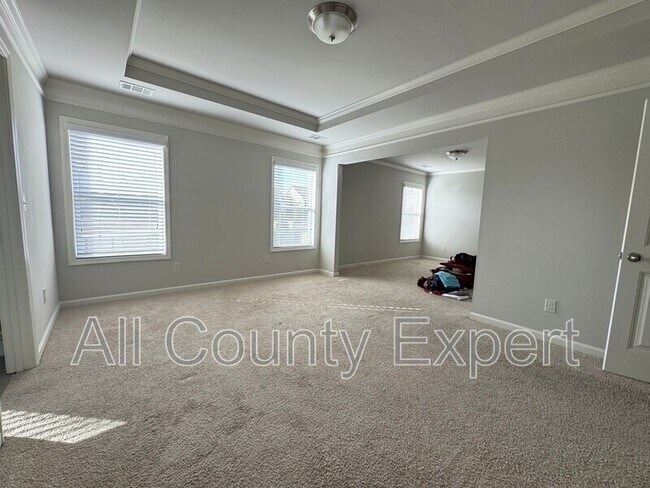 Building Photo - 6651 Rivergreen Rd