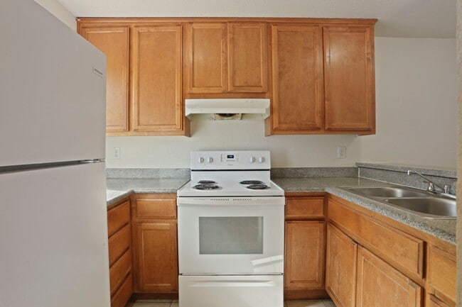 Building Photo - 3557 Merced Ave