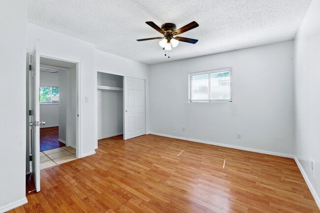 Building Photo - 4931 E De Medici Dr