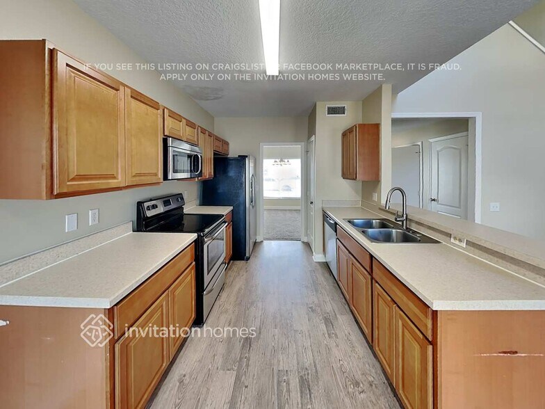 Building Photo - 900 Beresford Way