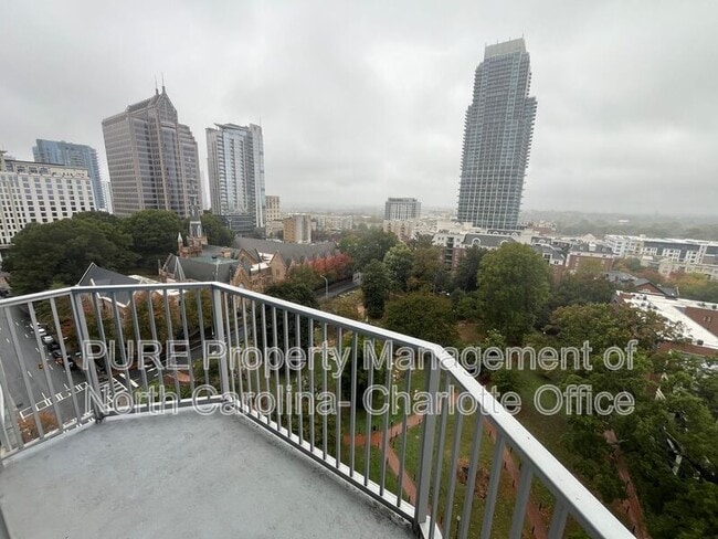 Building Photo - 210 N Church St