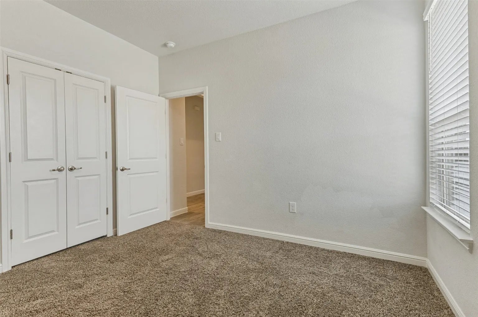 Building Photo - 9125 Highland Orchard Dr