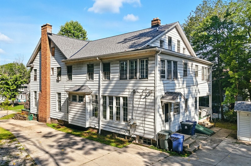 Building Photo - 2341 S Overlook Rd