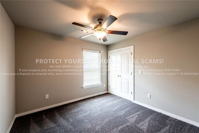 Building Photo - 4564 W Wales Dr