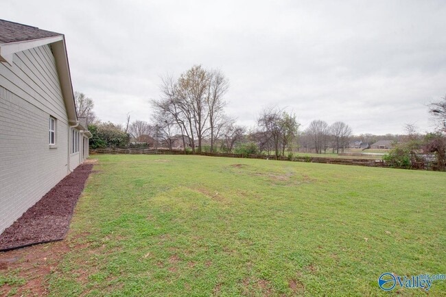 Building Photo - 2042 Rosebury Ln SW